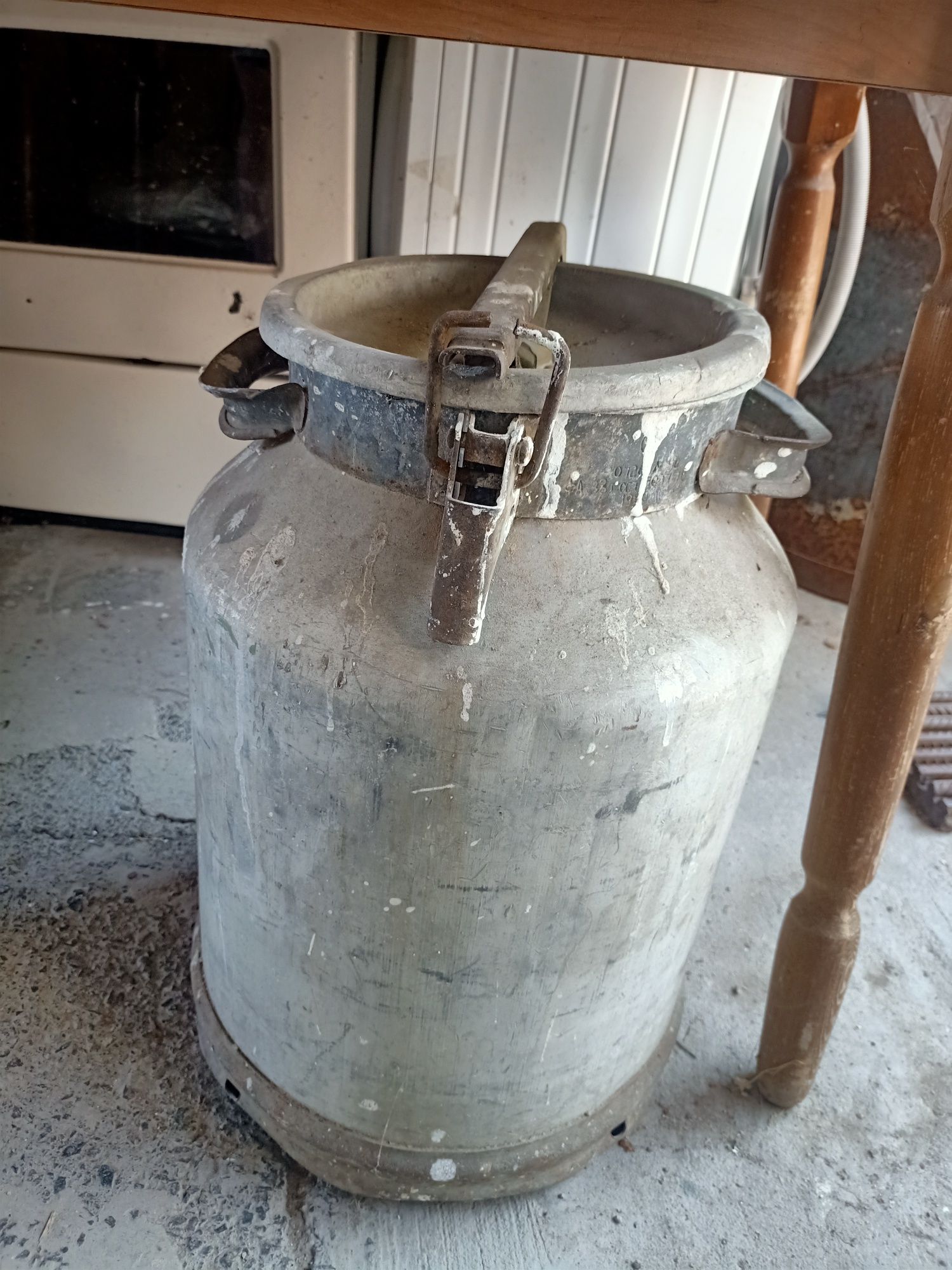Продам алюминиевую флягу б/у
