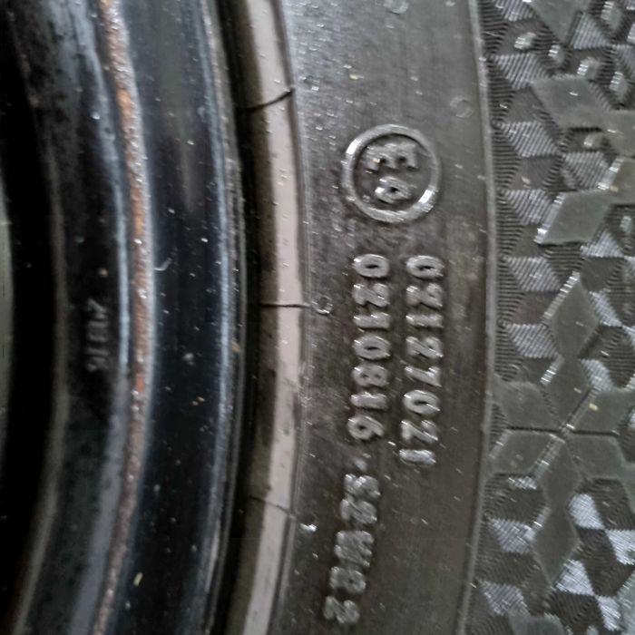 Jante cu anvelope de iarna 215 65 17