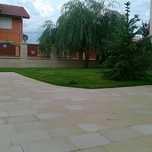 Placare curte piatra naturala Baschioi