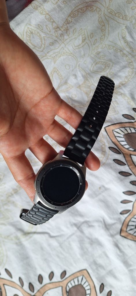 Часы Galaxy Watch