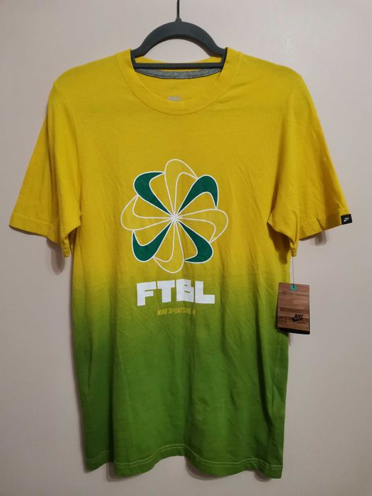 2 броя Мъжки тениски Nike.