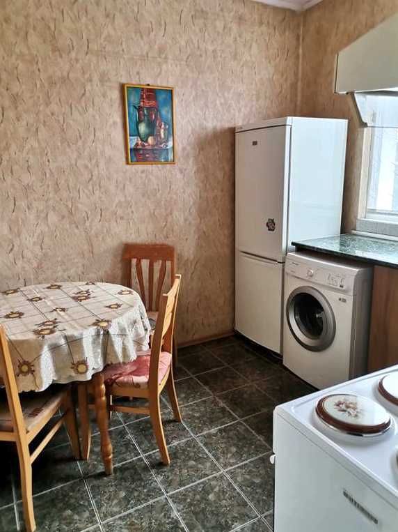 Дава се под наем Двустаен апартамент в Пловдив, Център - 60 кв.м за 300 € - Снимка #1