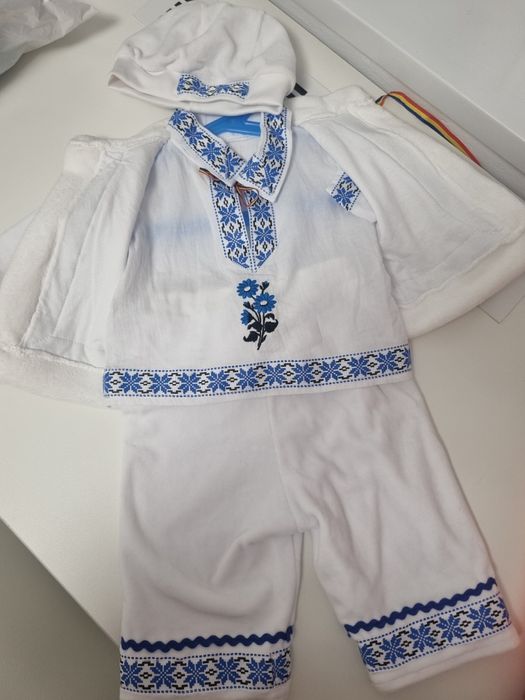 Costum popular bebe, 0-3 luni, alb-albastru