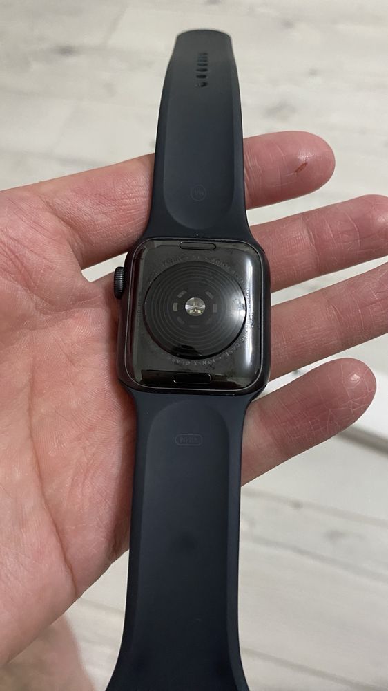Apple watch SE series