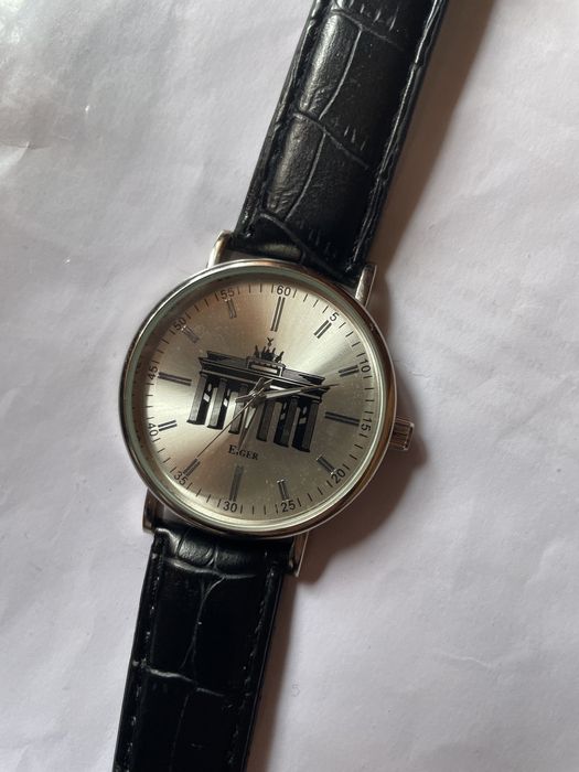 продавам мъжки кеарцов часовник Eıger