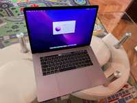 MacBook Pro 2018 15.4 inch 2.2GHz i7 6 Core 32GB DDR4 256GB SSD