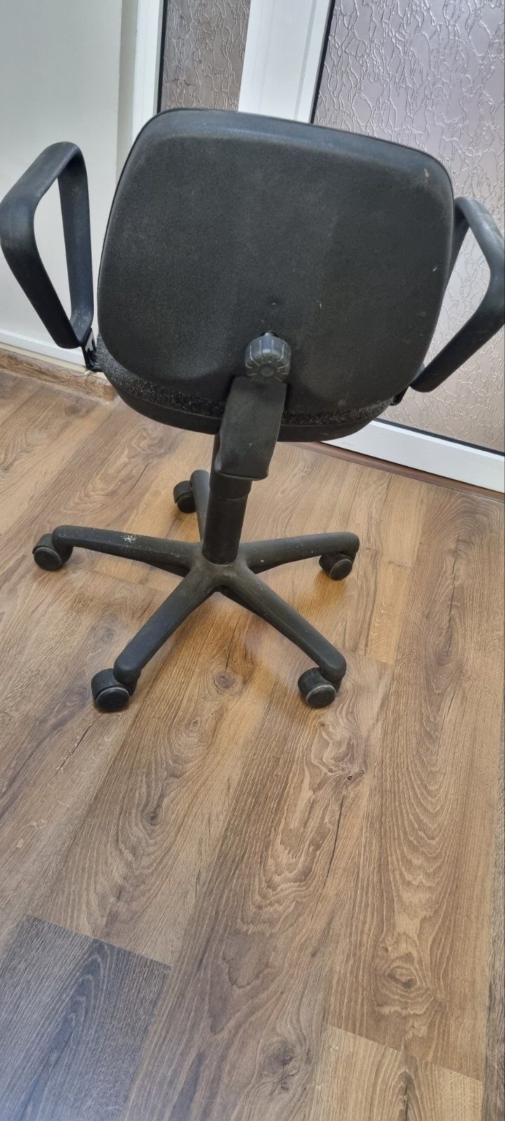Офис стол за бюро