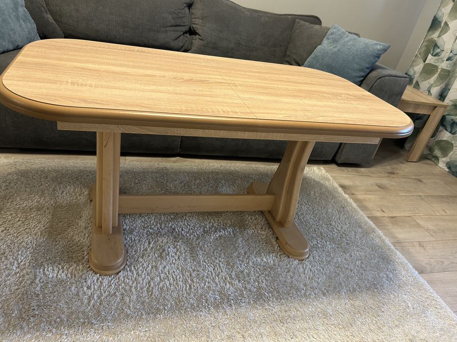 Разтегателна холна маса