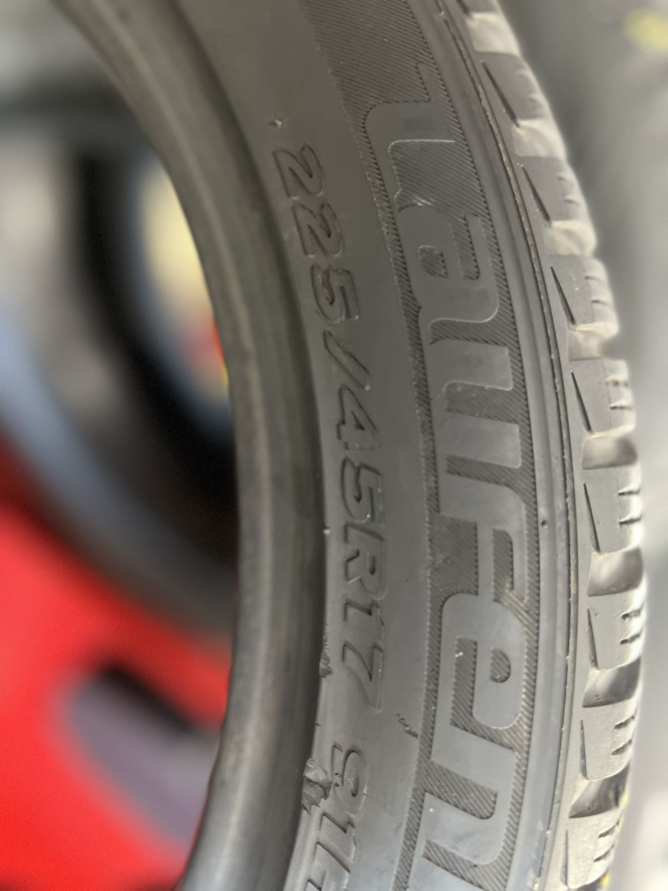 Зимни гуми 225/45 R17 Laufen