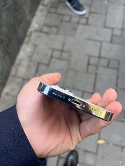 Iphone 14 pro srochna sotiladi