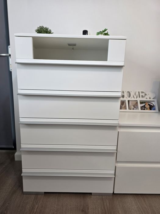 Mobilier ca nou  Mobexpert - comoda tv , șifonier , dulap haine + biro