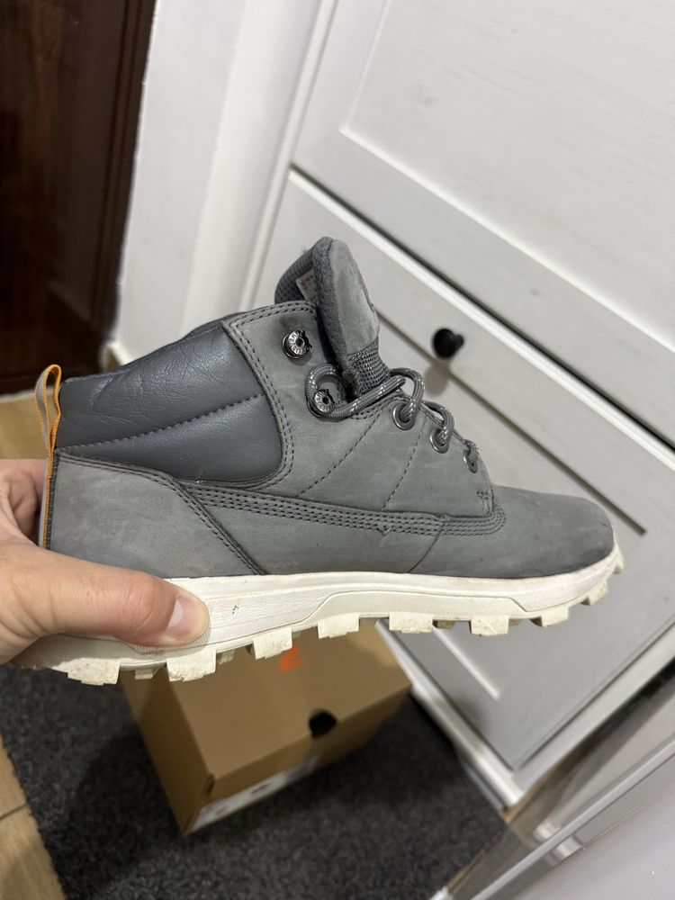 Incaltaminte Timberland mid-low