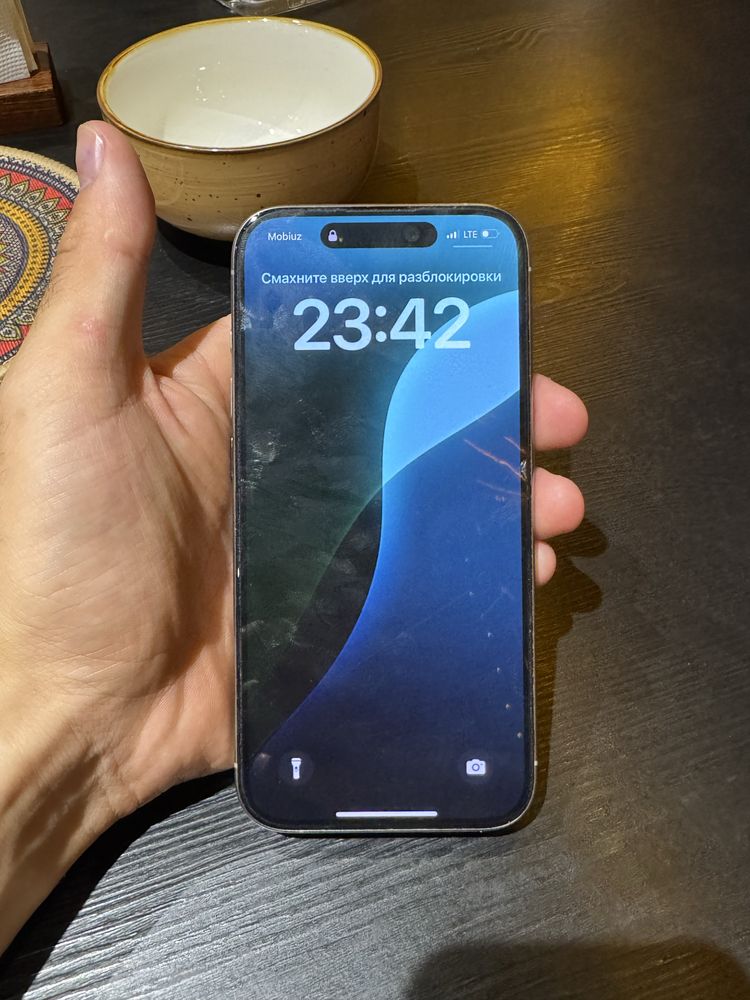 Продается Iphone 15 pro natural titan