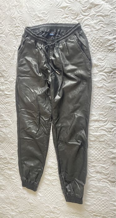 Клинове и панталони