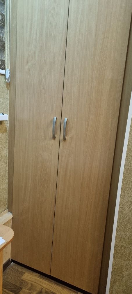 Продаю  шкаф для