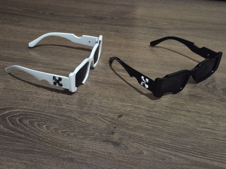 Ochelari off white alb sau negru