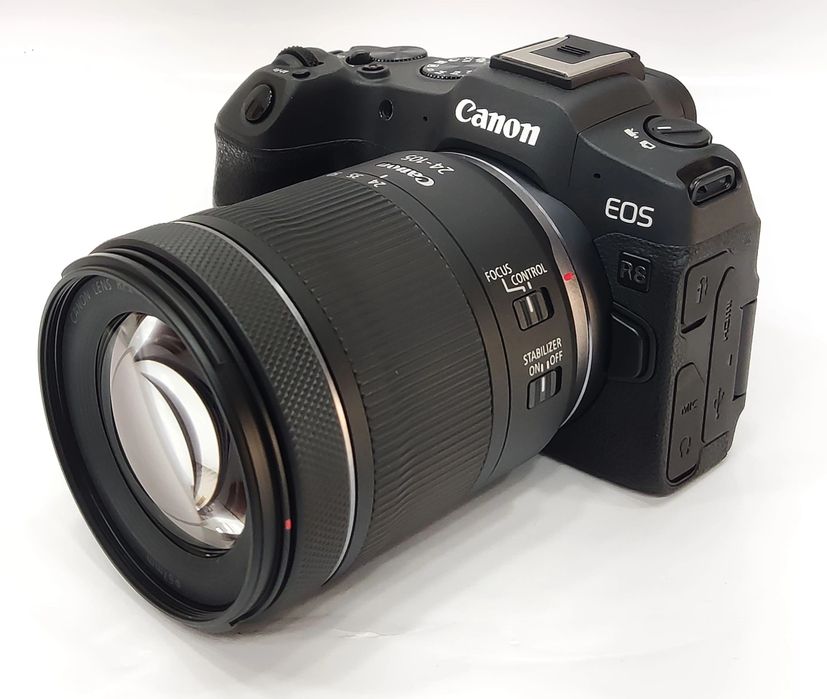 Canon R8 със обектив RF 24-105mm f/4-7.1 IS STM