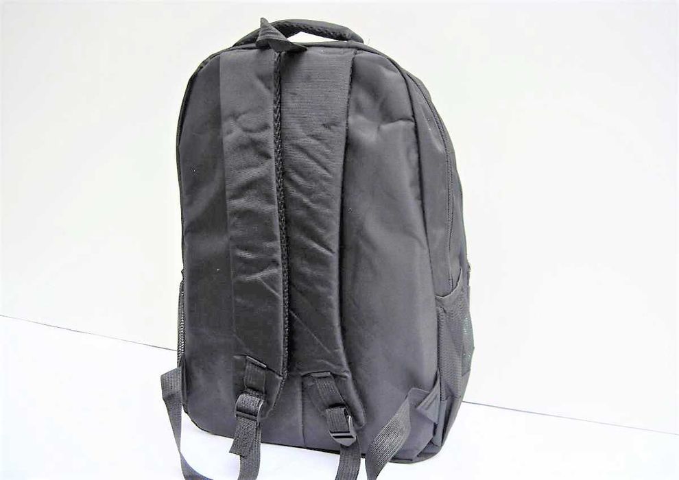 Ghiozdane cu trei compartimenta