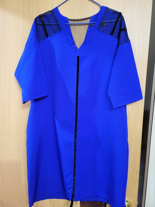 Женское нарядное платье