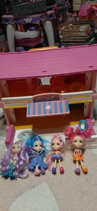 Căsuța jucărie păpuși