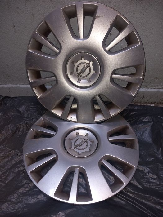 2 Capace Opel original pe 16