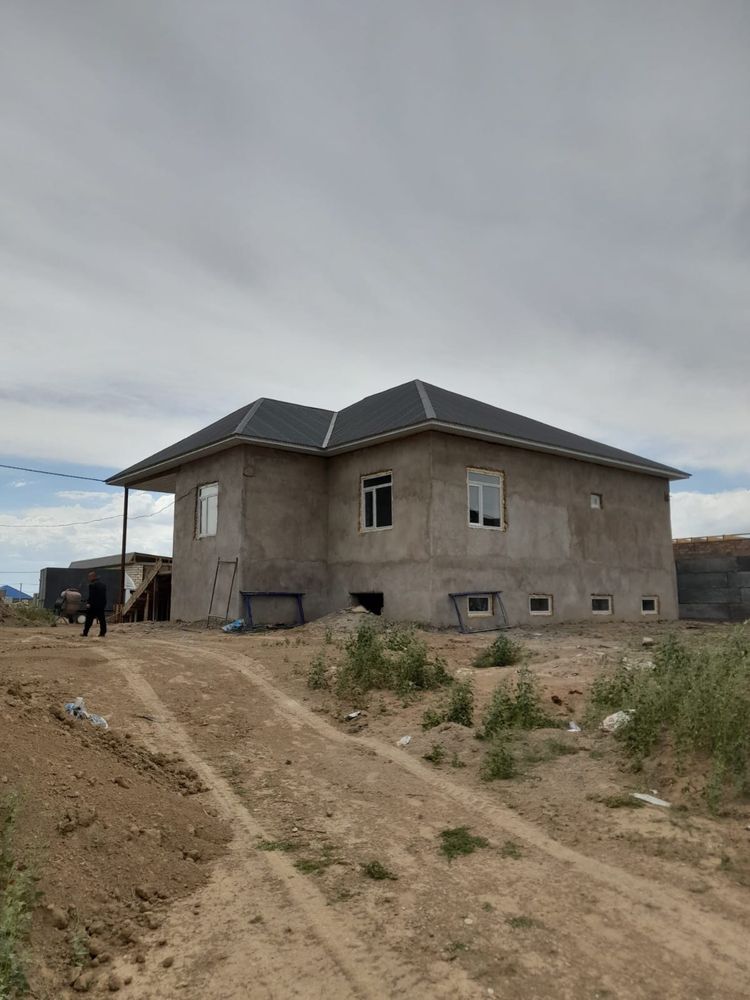 6 бөлмелі үй сатылады