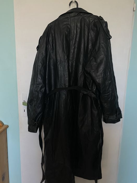 Дамско кожено палто.