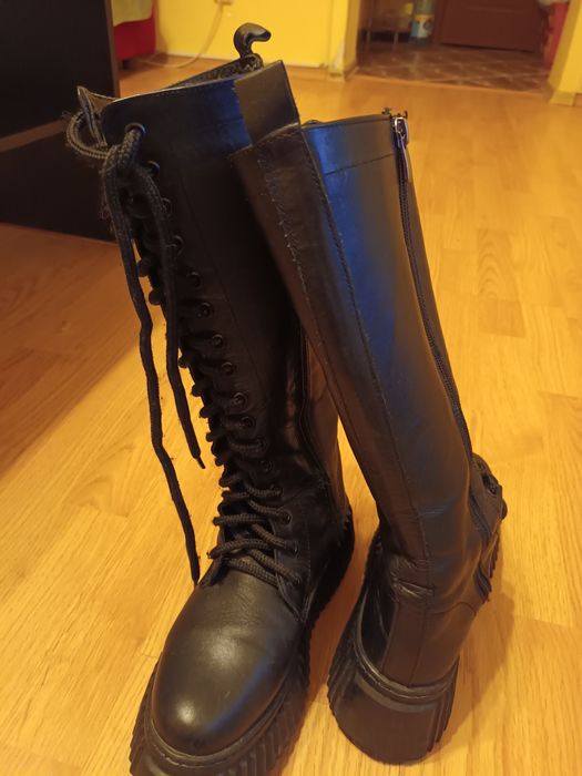 Vând cizme piele  înalte dama