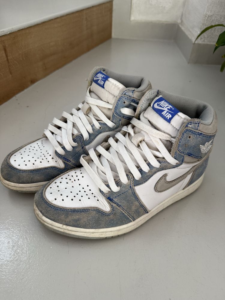 Nike Air Jordan 1 Retro High OG „Hyper Royal“