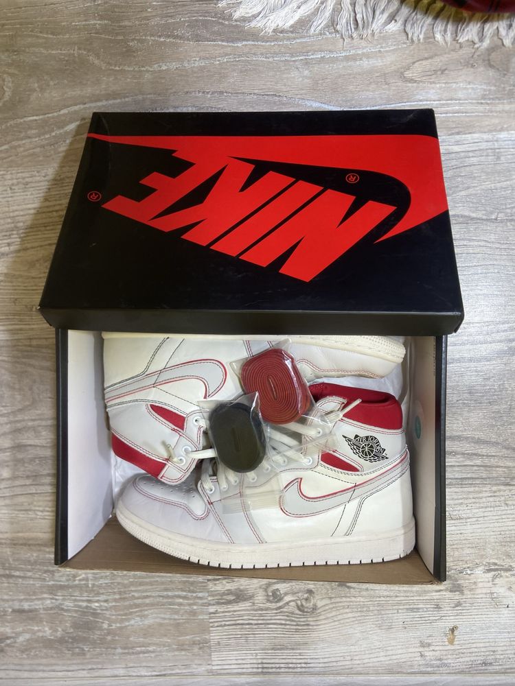 Jordan 1 Retro High Phantom gym red