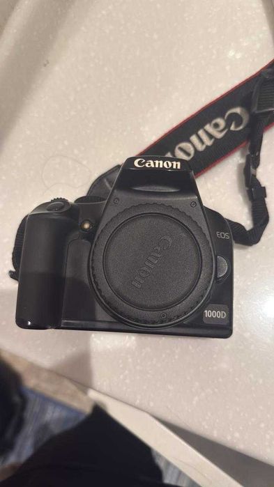 Canon 1000D Фотоаппарат для начинающих