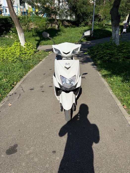 Vand scuter electric nou