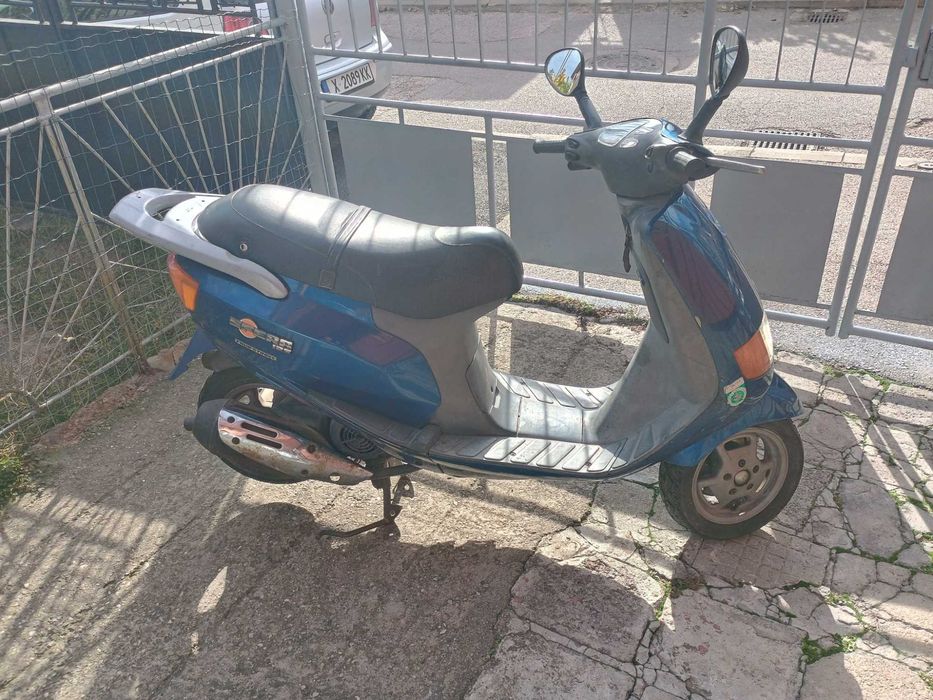 Piaggio sfera 125