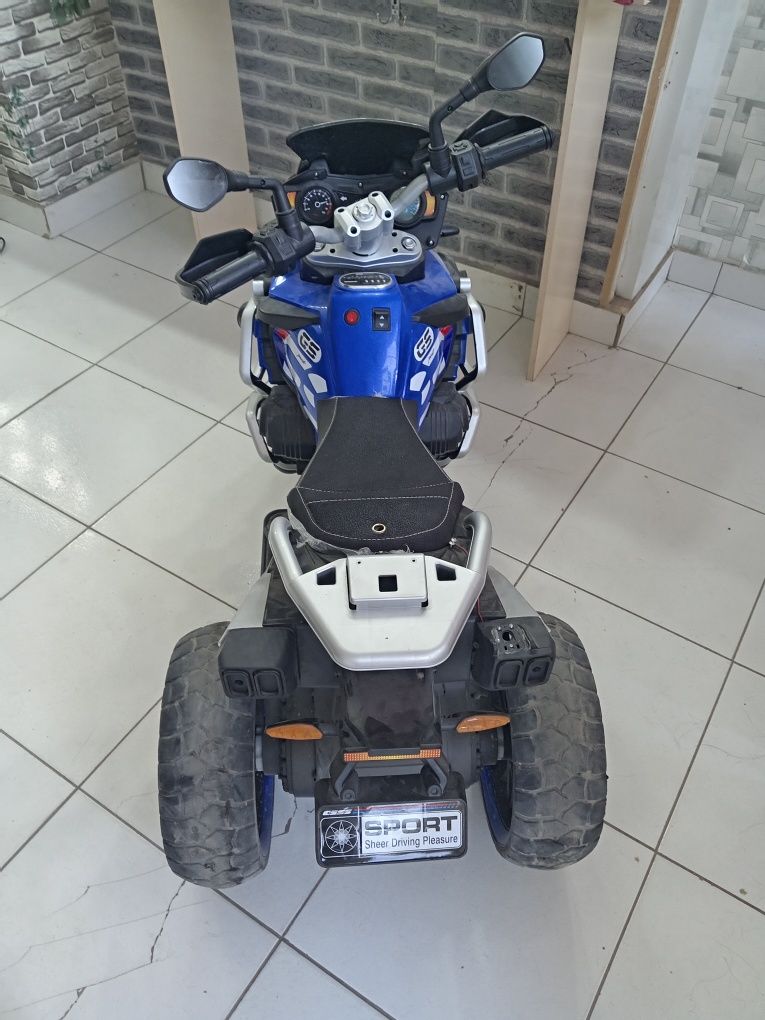 Bolalar mototsikli sotiladi