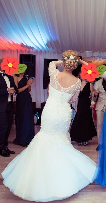 Rochie de mireasa tip sirena cu trena detasabila