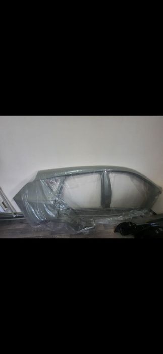 Продаеться боковина на хундай байон состояние новое