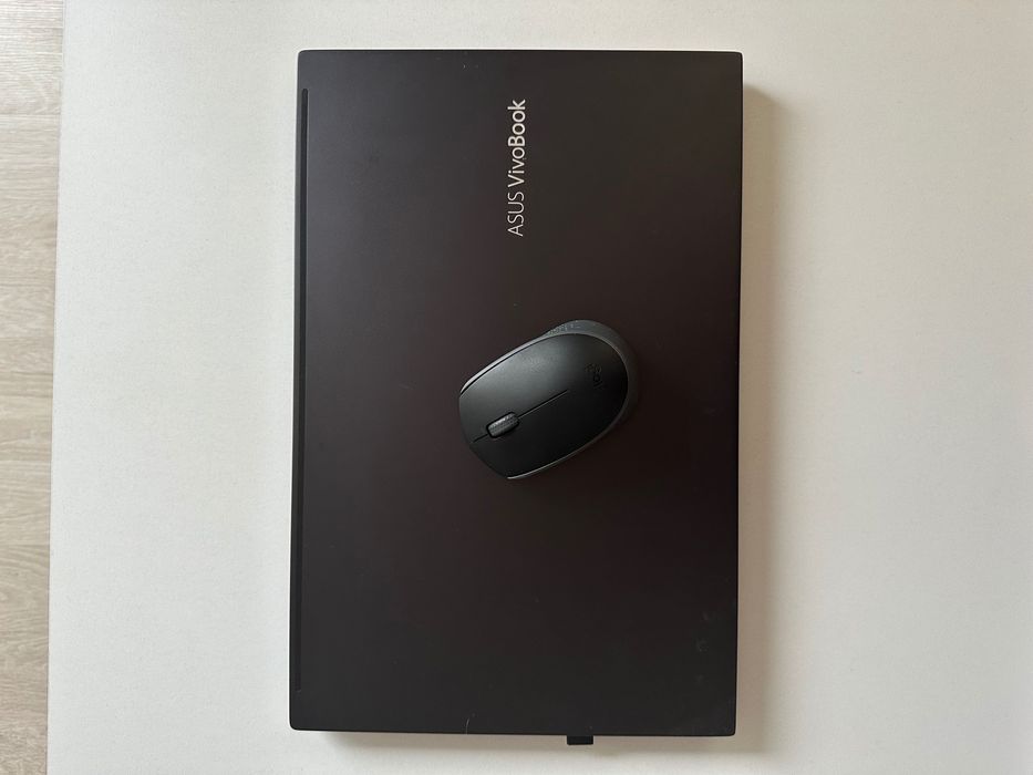 Лаптоп ASUS VivoBook