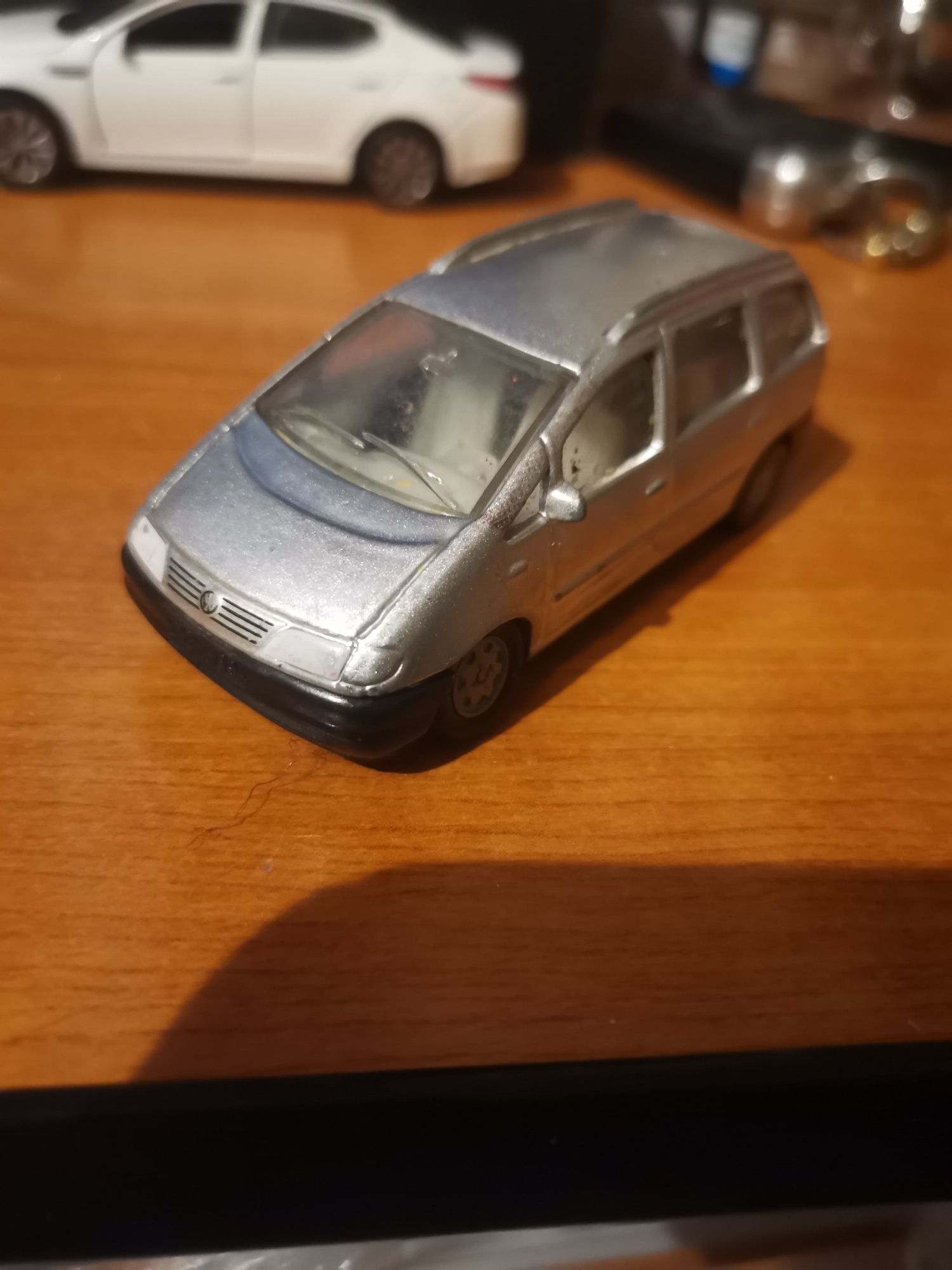 Macheta metalica auto siku Vw Sharan