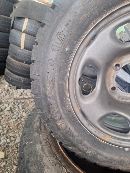 Roți toyota,suzuki  215/65 R16