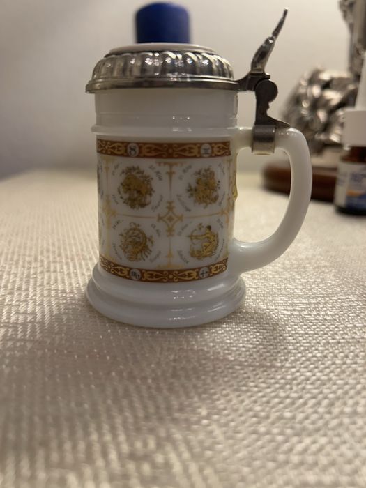 Halba de bere miniatură  vintage cu Zodiac - BMF