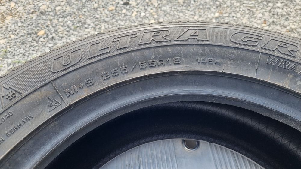 2бр чисто нови зимни гуми 255/55R18  GoodYear  Dot 22