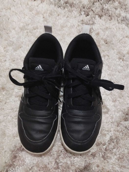 Маратонки Adidas