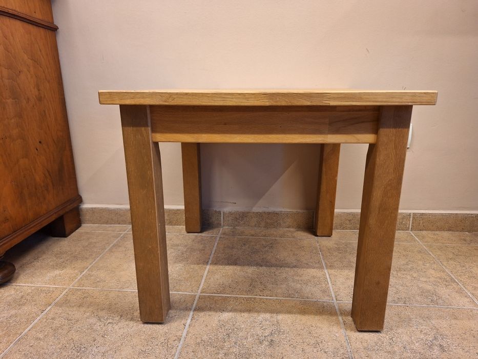 Маса за всекидневна бук