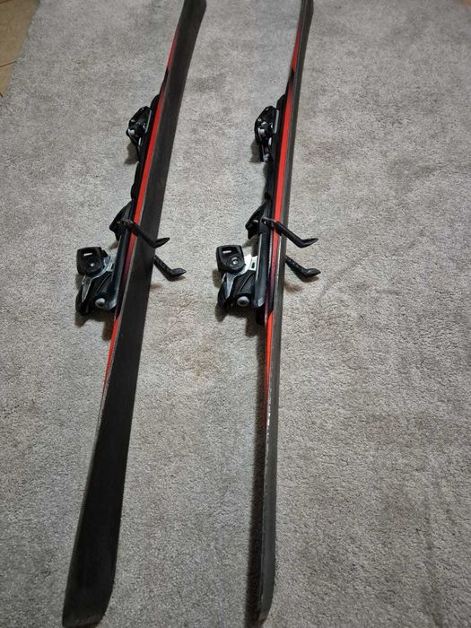 Schiuri Atomic Varioflex  1,66 m