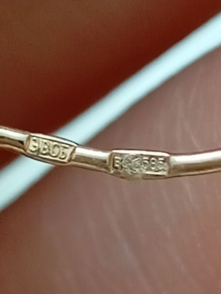 Золотые серьги 585 пробы заводские