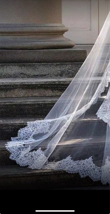 Rochie de mireasa Gabbiano 2in1 -dantela Chantilly si fusta detasabila