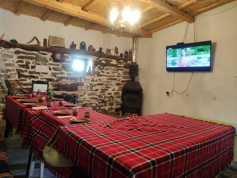 Дава се под наем Къща в с. Мирково, Област София-област - 70 кв.м за 153 € - Снимка #22