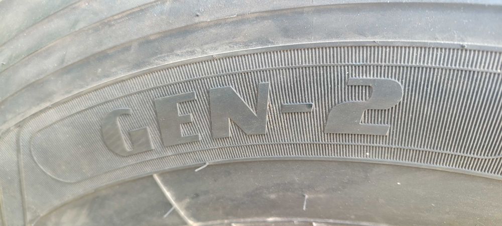 Продавам гума за тежкотоварно ремарке 445 45 19.5