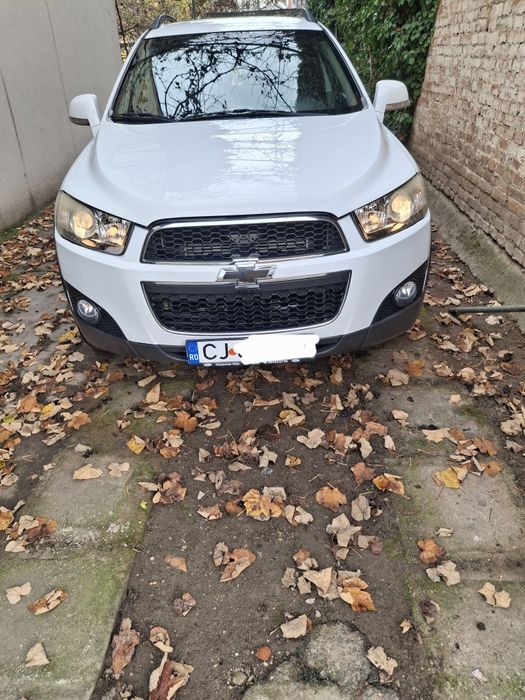 Vînd Chevrolet Captiva