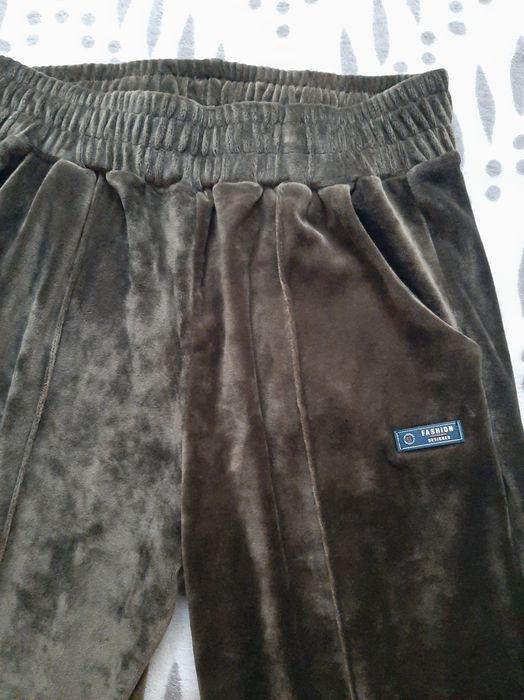 Pantaloni de catifea dama
